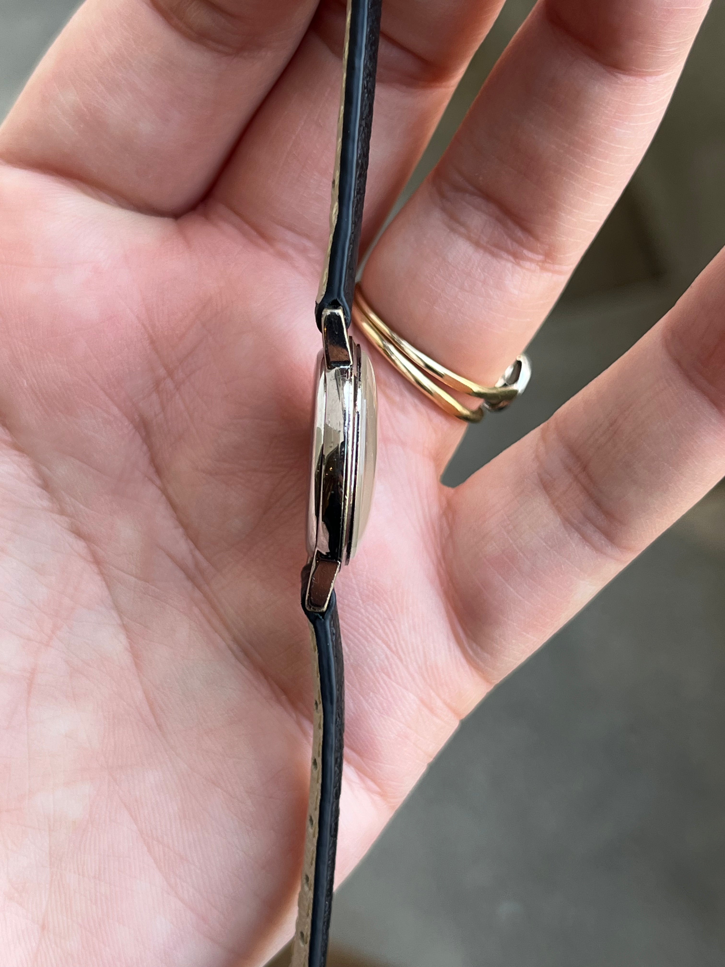 Univeral Genève - Ladies 1970's